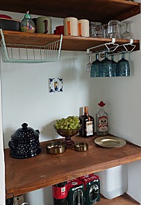 Bar und Ablage